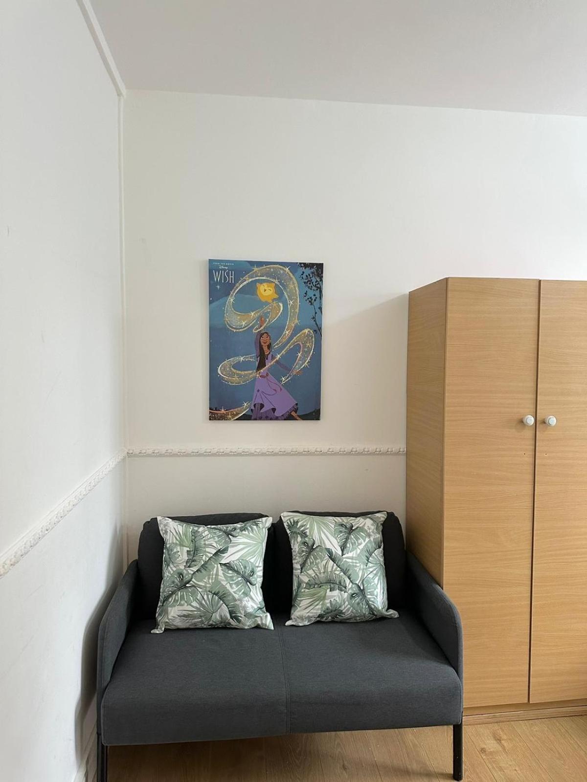 2 Bedroom Flat, 2 Minutes Walk To Bethnalgreen Station, Central ลอนดอน ภายนอก รูปภาพ